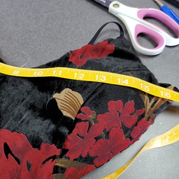 Storee Red Floral Velvet Dress - Picture 7 of 8